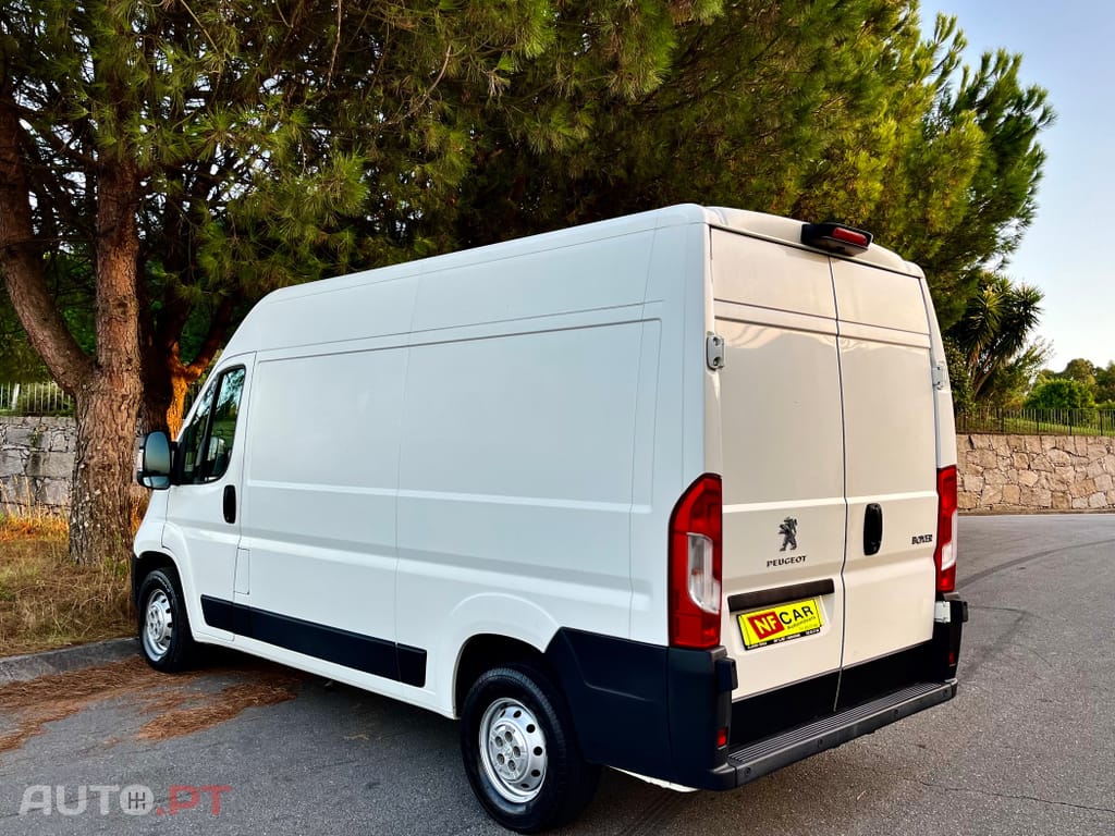 Peugeot Boxer Seminova