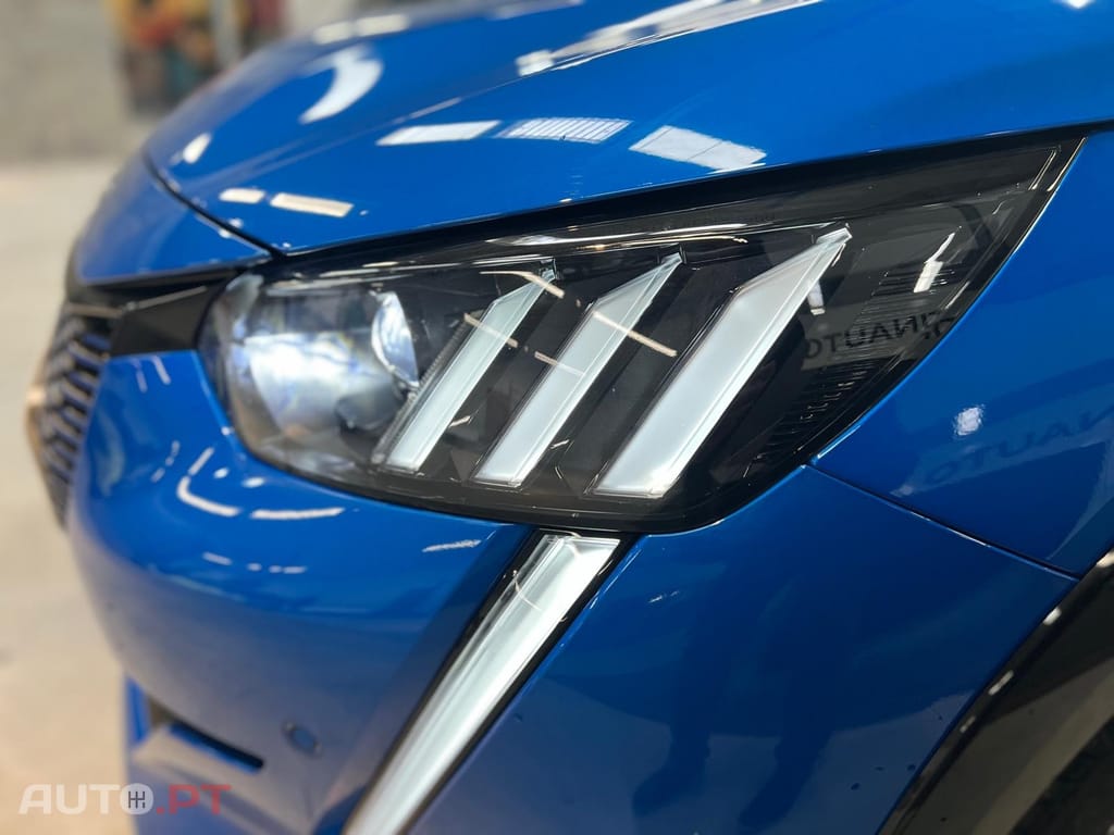 Peugeot E-208 50 kWh GT