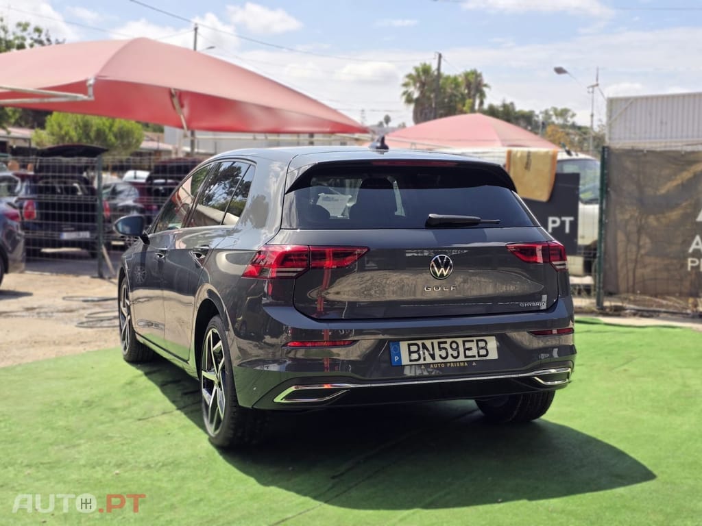 Volkswagen Golf 1.4 eHybrid OPF DSG Style