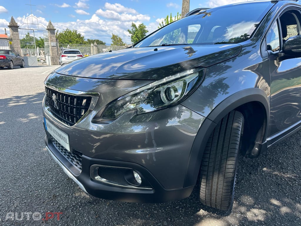 Peugeot 2008 1.2 PureTech Allure EAT6