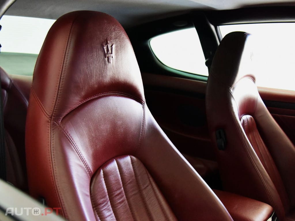 Maserati 4200 COUPE GT CAMBIOCORSA V8