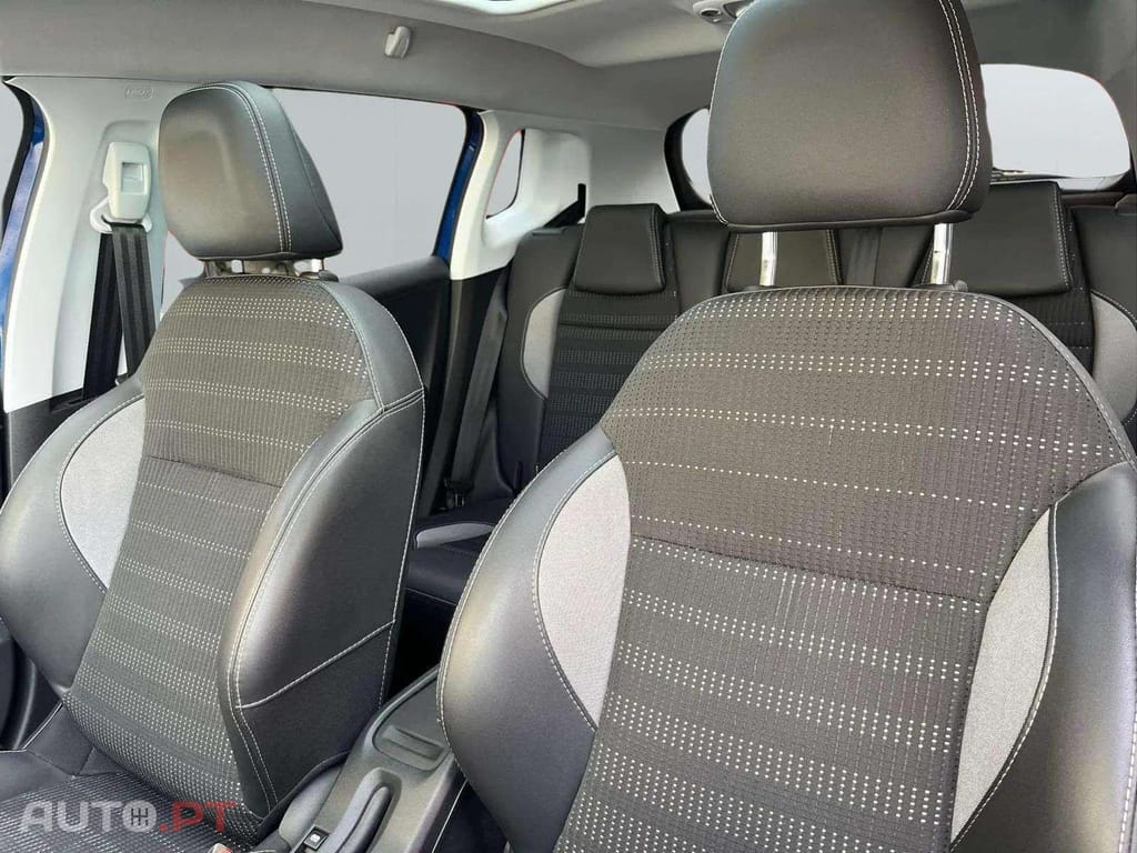 Peugeot 2008  1.2 PureTech Allure CROSSWAY