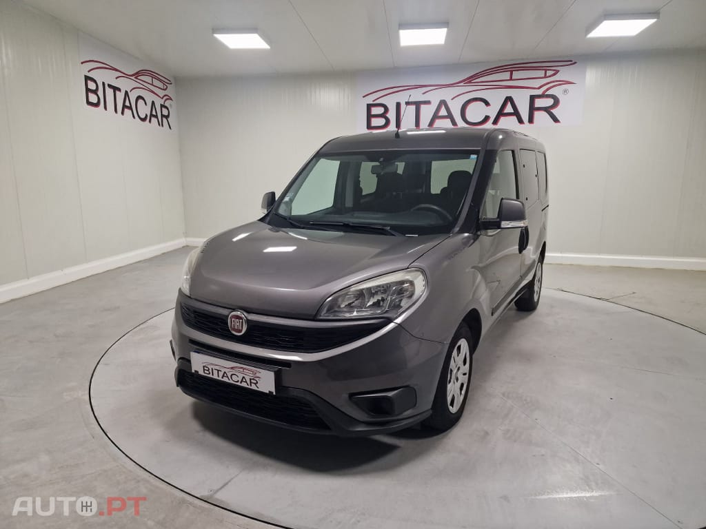 Fiat Doblo COMBI MAXI 1.3 MULTIJET 5 LUGARES