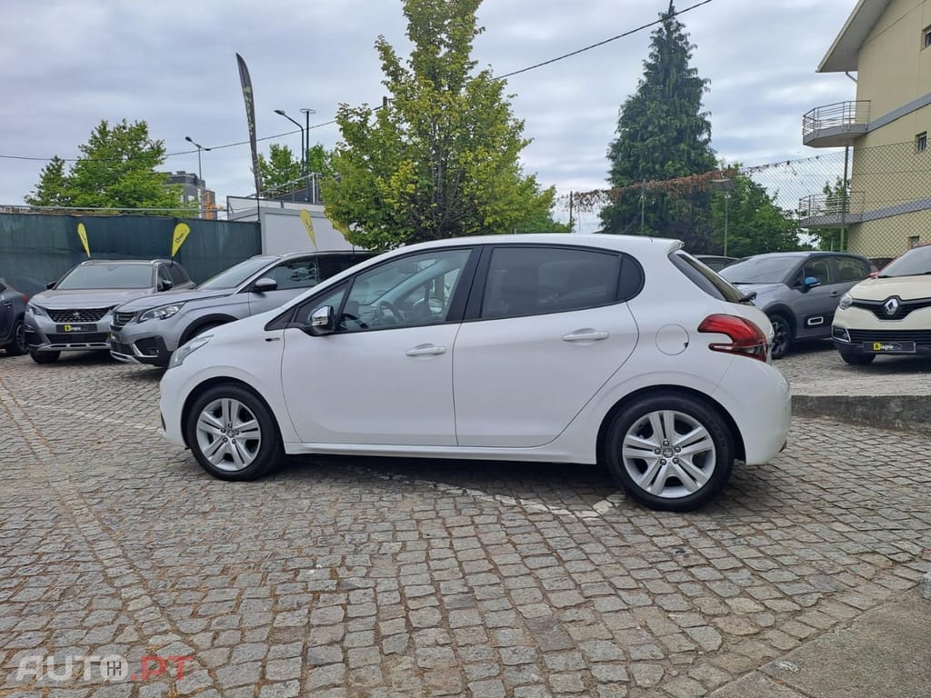 Peugeot 208 1.2 PureTech Style