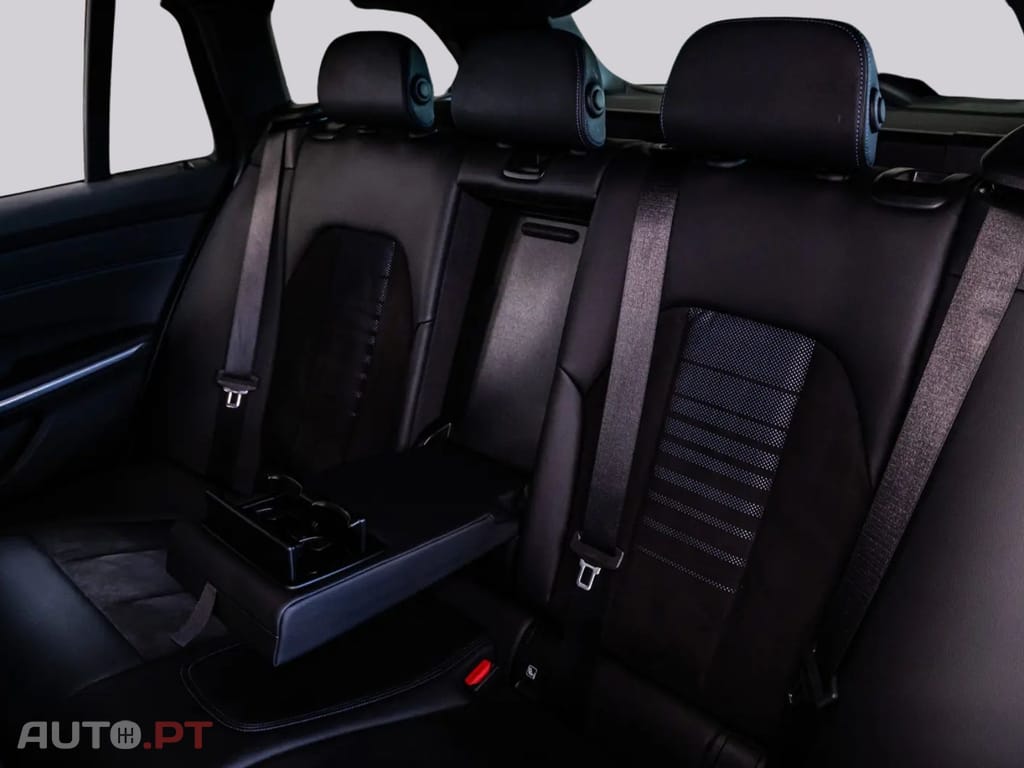 BMW 330 xDRIVE TOURING M SPORT I.V.A DEDUTIVEL 