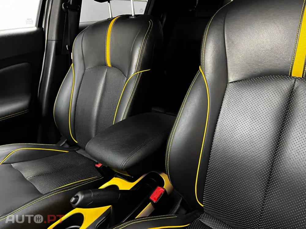 Nissan Juke 1.2 DIG-T Tekna Premium P.Ext 2 Yellow S.