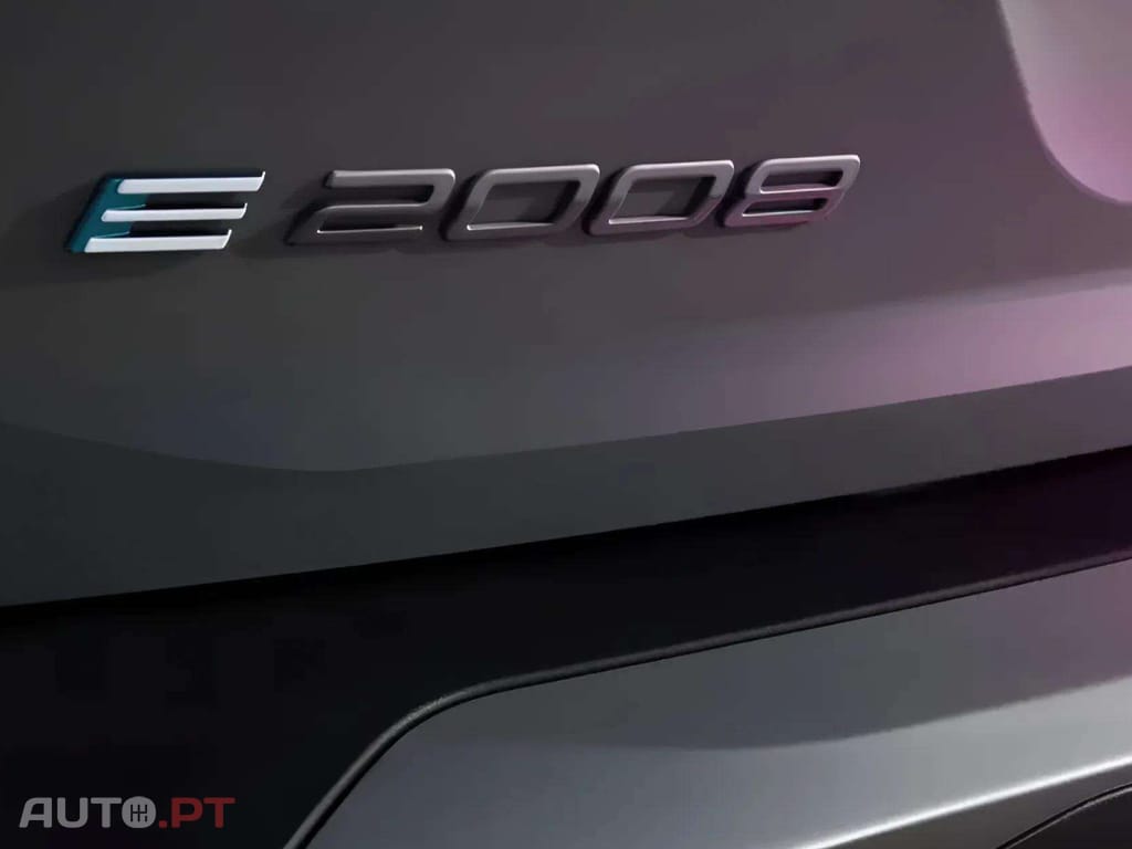 Peugeot E-2008 50 kWh Style I.V.A DEDUTÍVEL 