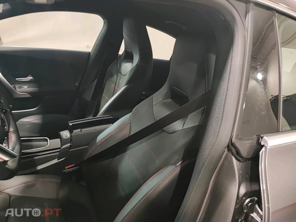 Mercedes-Benz CLA 250 e 8G-DCT AMG Line Advanced Plus