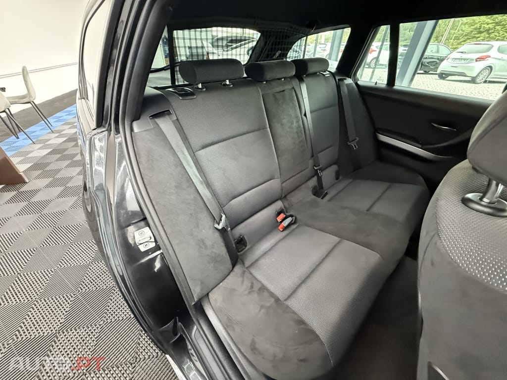 BMW 318 d Touring Pack M