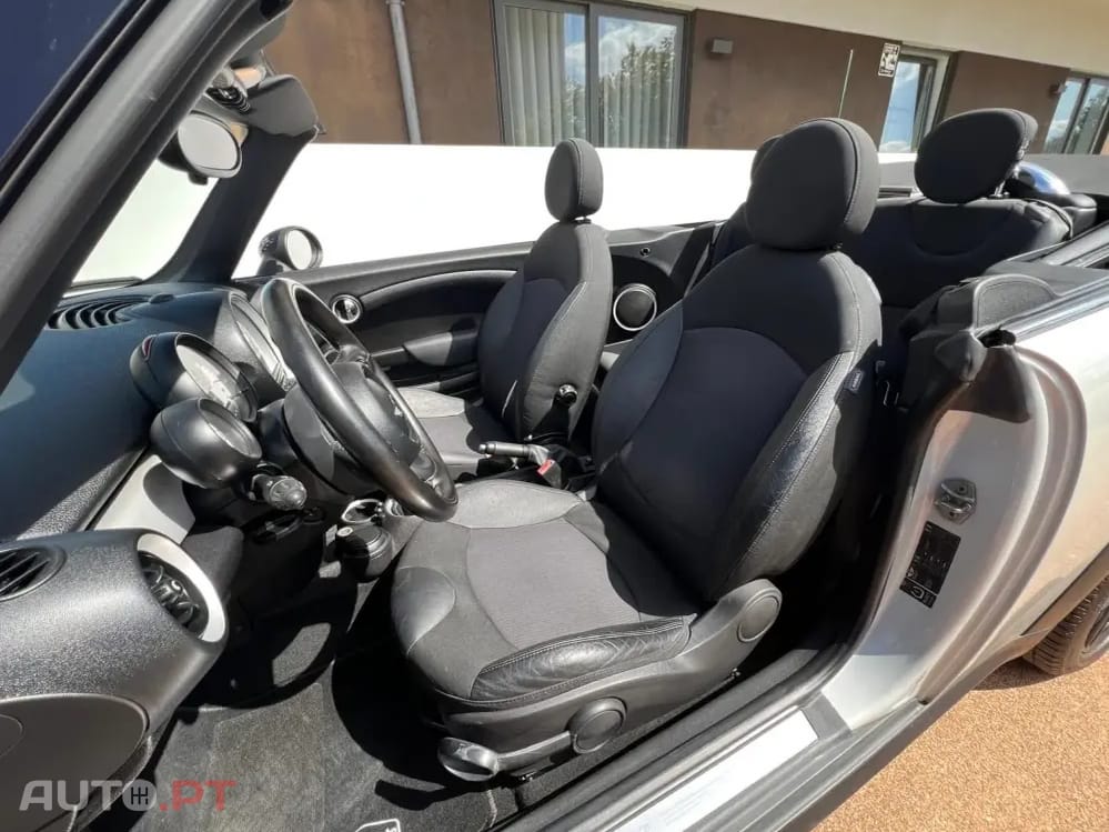 MINI Cabrio Cooper D