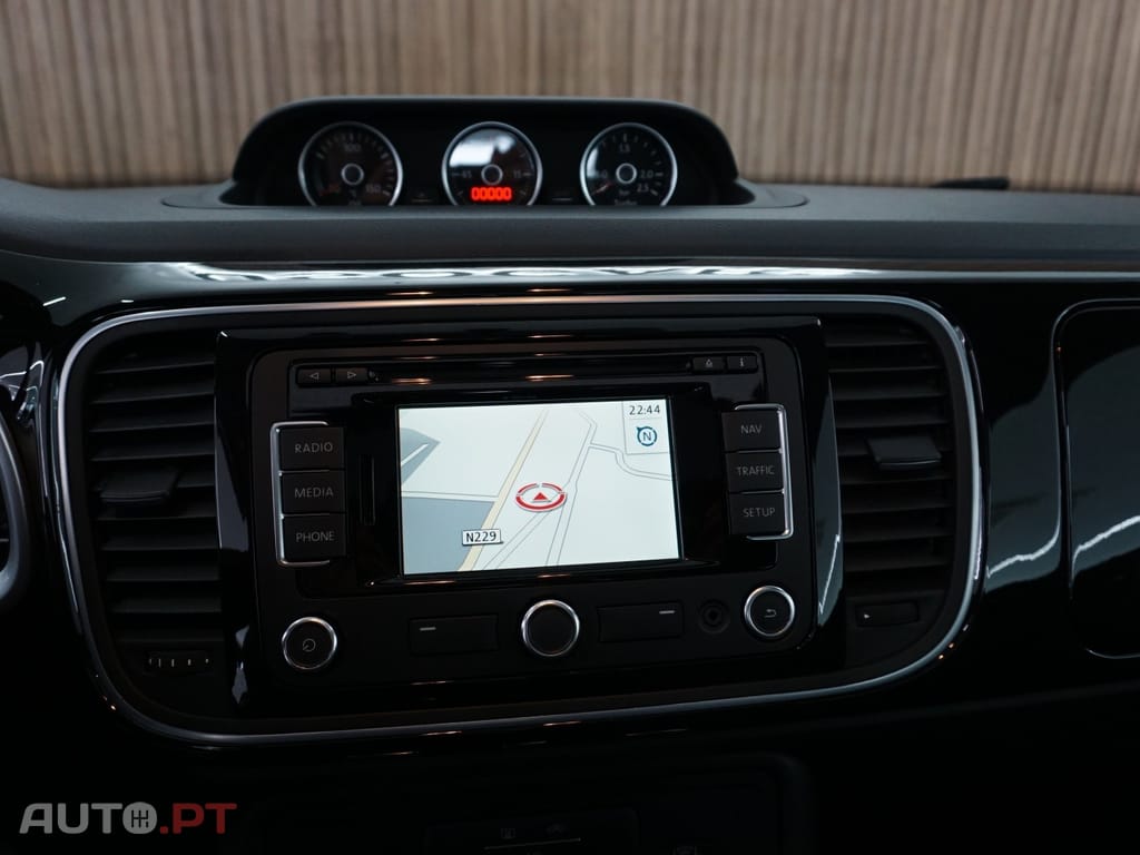 Volkswagen New Beetle 1.2 TSI BlueMotion Technologie Design