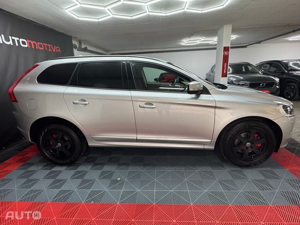 Volvo XC60 2.0 D3 Momentum Geartronic