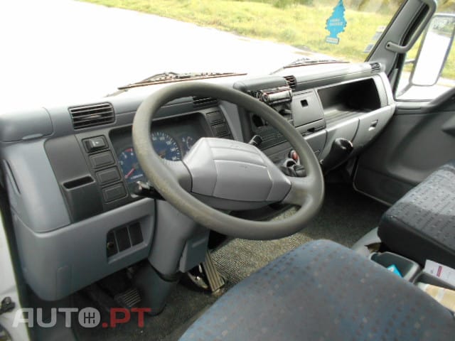 Mitsubishi Canter Fuso 3C15 3.0D-iD