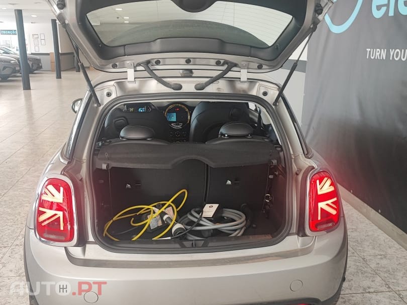 MINI Cooper Cooper SE