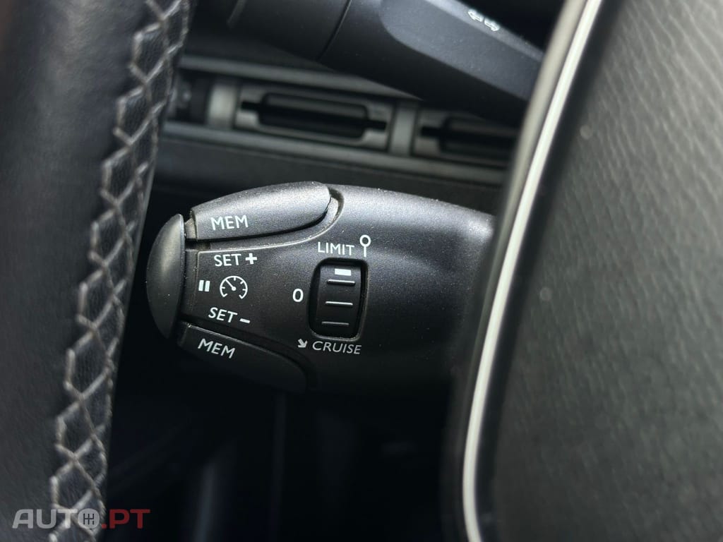 Peugeot 3008 1.5 BlueHDi Allure