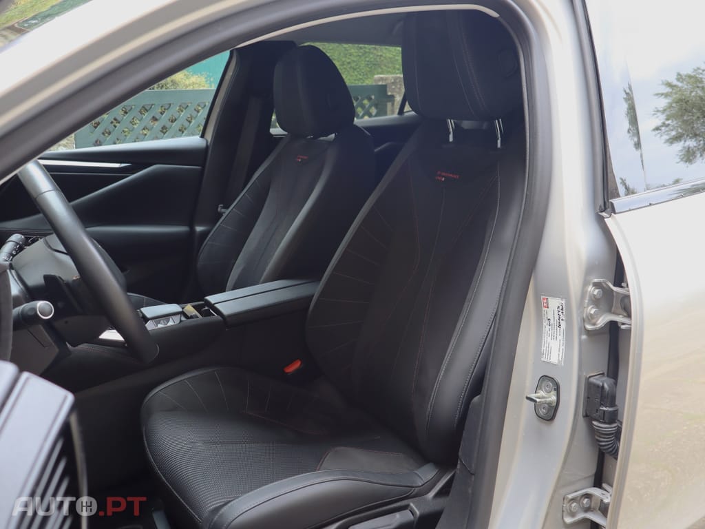 DS DS4 E-Tense Performance Line EAT8