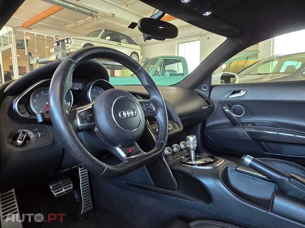 Audi R8 4.2 FSI quattro R tronic