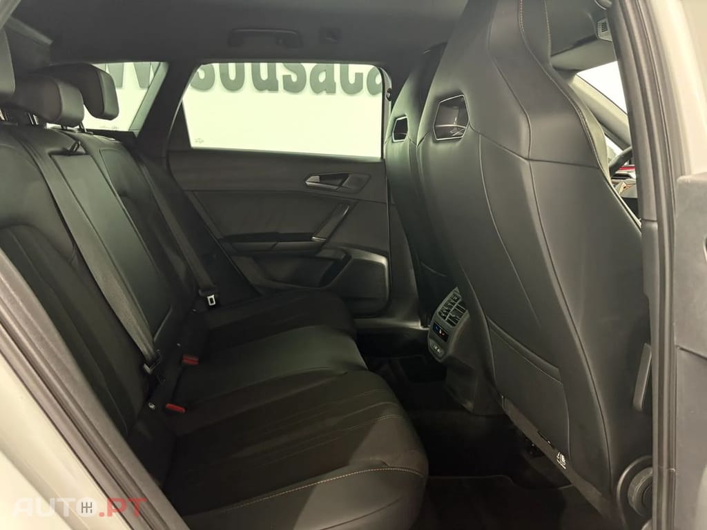 Cupra Leon 1.4 e-Hybrid MID DSG