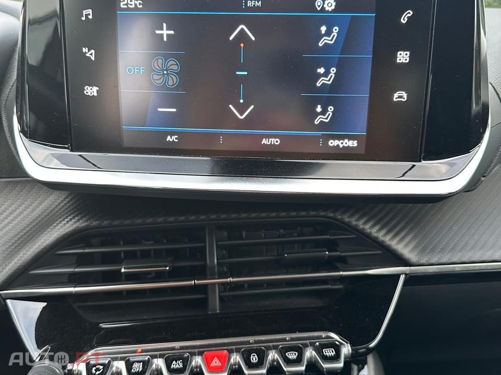 Peugeot 2008 1.2 PureTech Active Pack EAT8