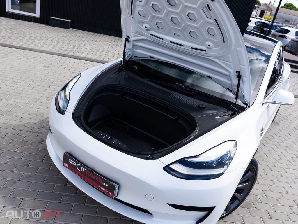 Tesla Model 3 Standard RWD