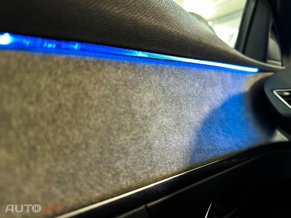 Peugeot 3008 1.6 Hybrid GT Pack e-EAT8