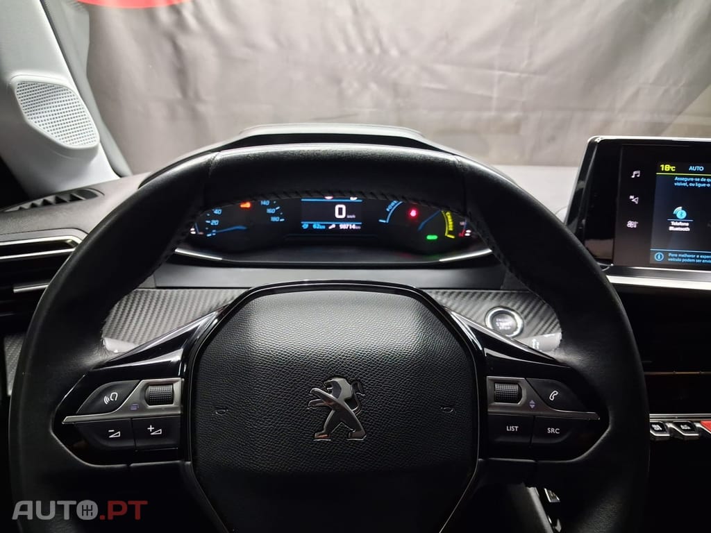 Peugeot E-208 50 kWh Allure Pack