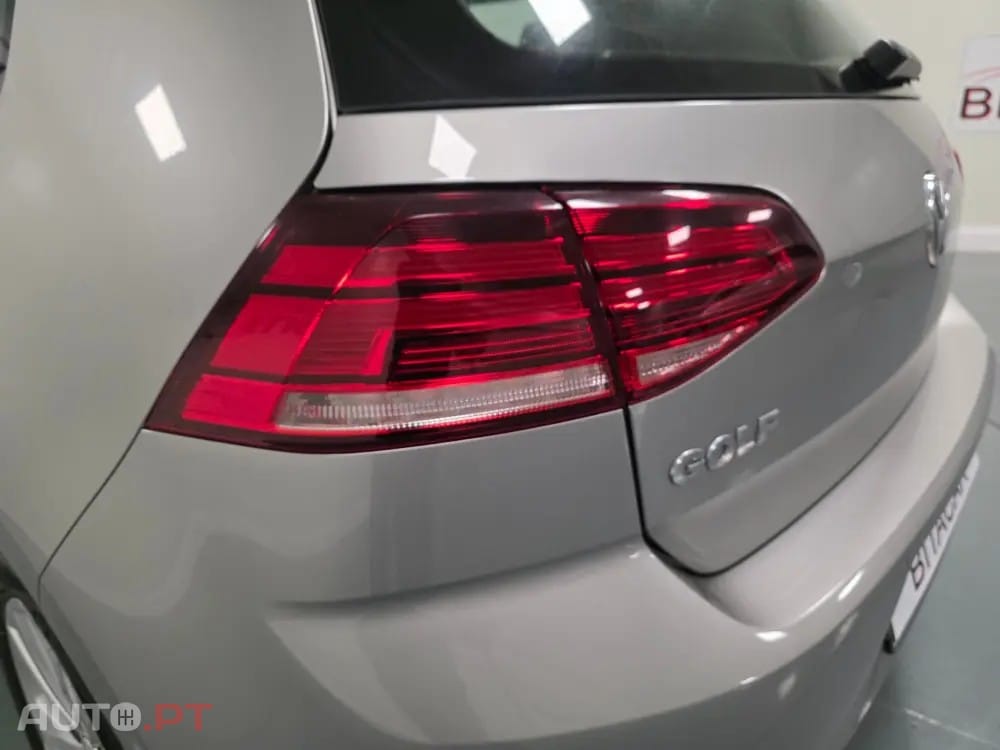 Volkswagen Golf 1.6 TDI CONFORTLINE