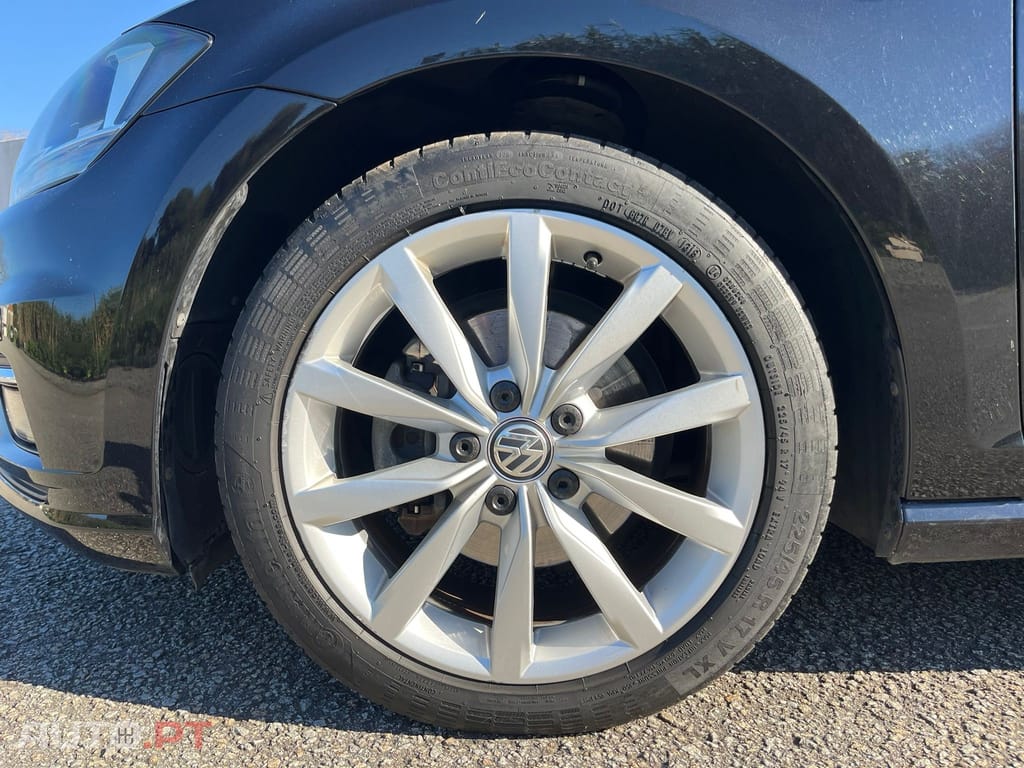 Volkswagen Golf 1.6 TDI R-Line DSG