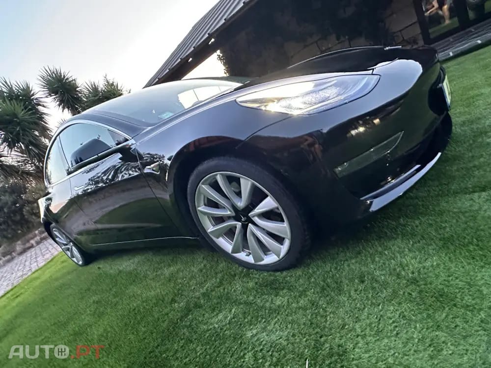 Tesla Model 3 Long Range AWD Dual Motor