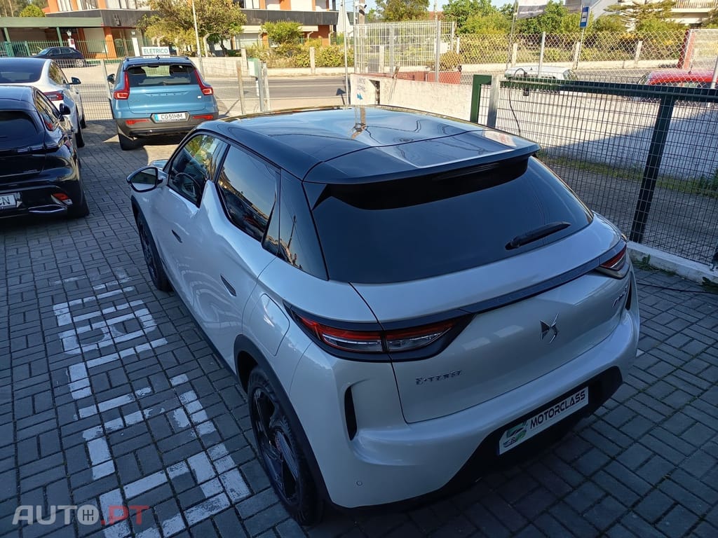 DS DS3 Crossback E-Tense Performance Line