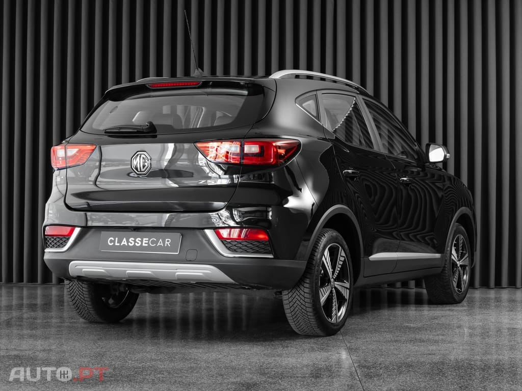 MG ZS EV 44.5 kWh Luxury