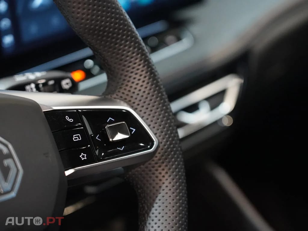 MG HS 1.5 T-GDI Plug In Hybrid Luxury