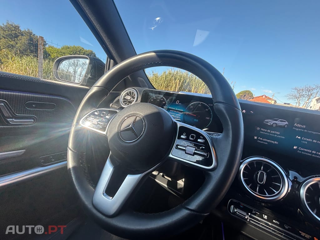 Mercedes-Benz EQA 250 Electric Art