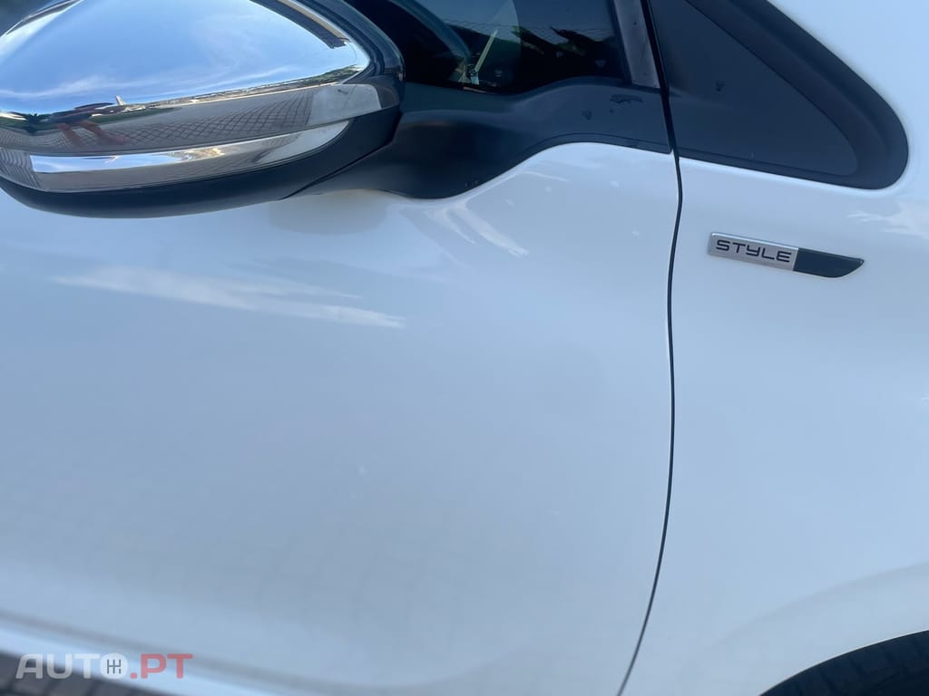 Peugeot 208 1.2 VTi Style