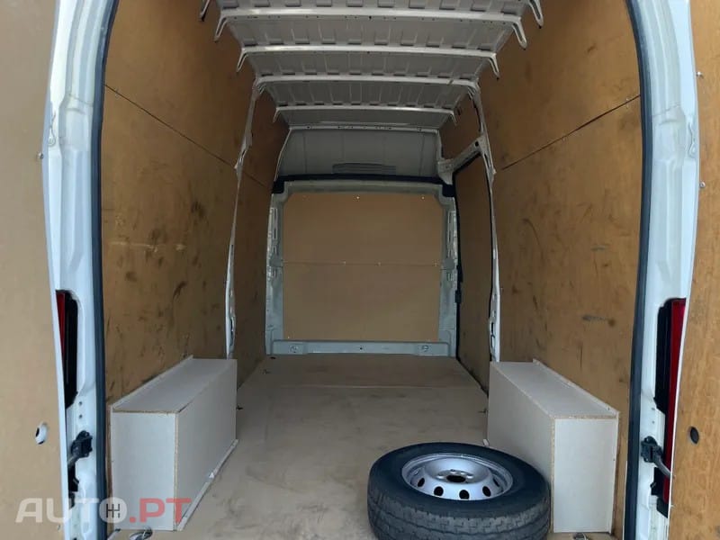 Peugeot Boxer 2.2 Blue HDi 335 L3H3 Pro