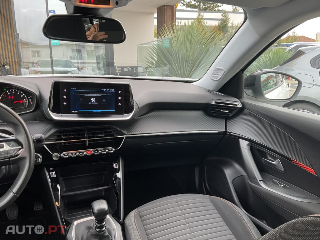 Peugeot 2008 1.2 PureTech Active Pack