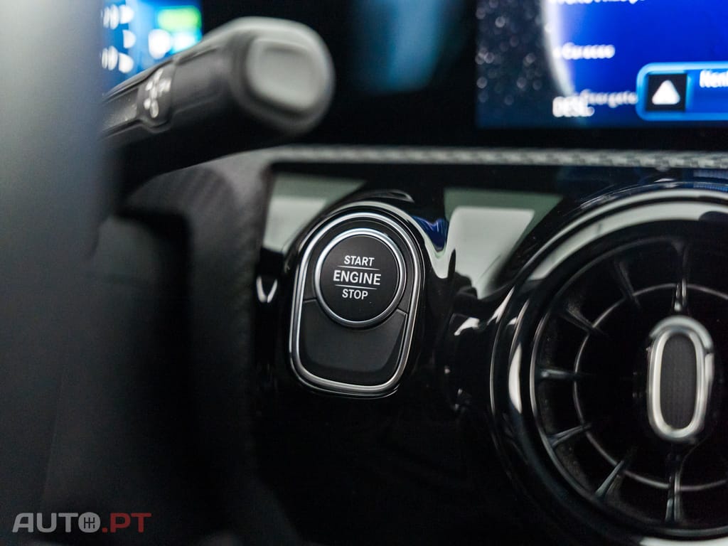 Mercedes-Benz A 250 e