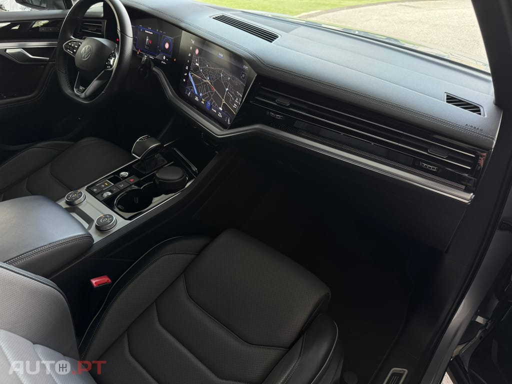 Volkswagen Touareg 3.0 TDI V6 R-Line