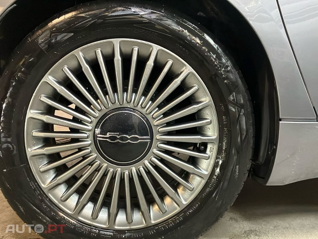 Fiat 500e Icon Plus 42 KWh