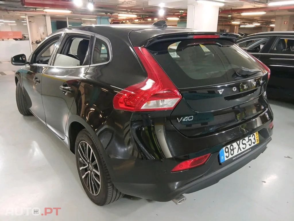 Volvo V40 2.0 D3 Momentum