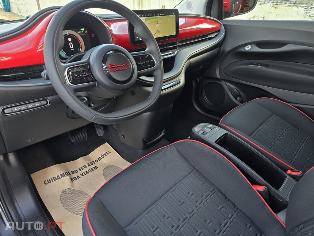Fiat 500e (RED)