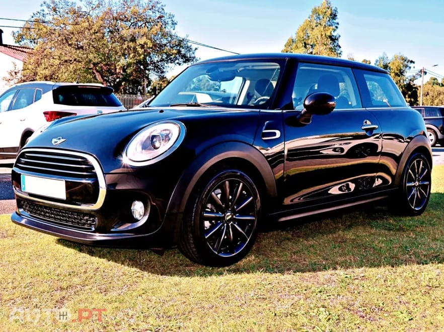 MINI Cooper Cooper D Auto