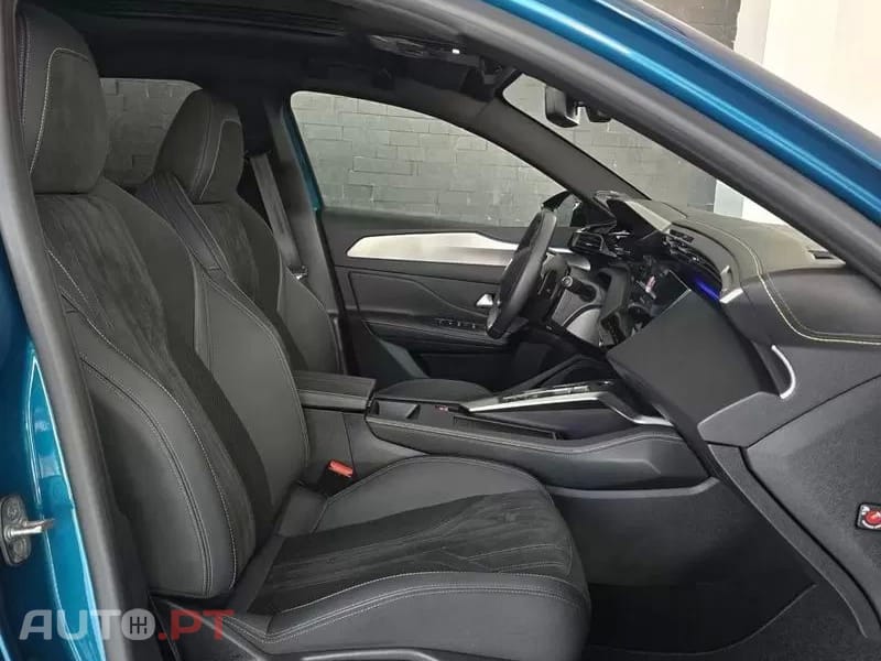 Peugeot 408 1.6 Hybrid GT e-EAT8