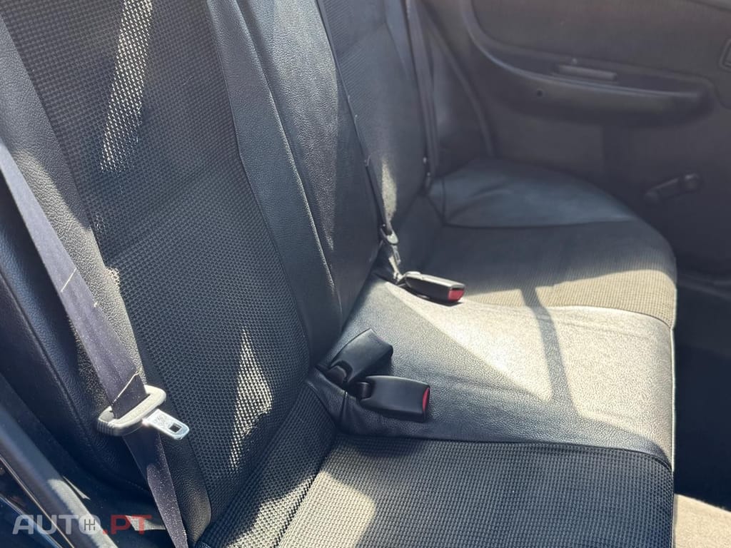 Nissan Almera 1.4 SR+AC