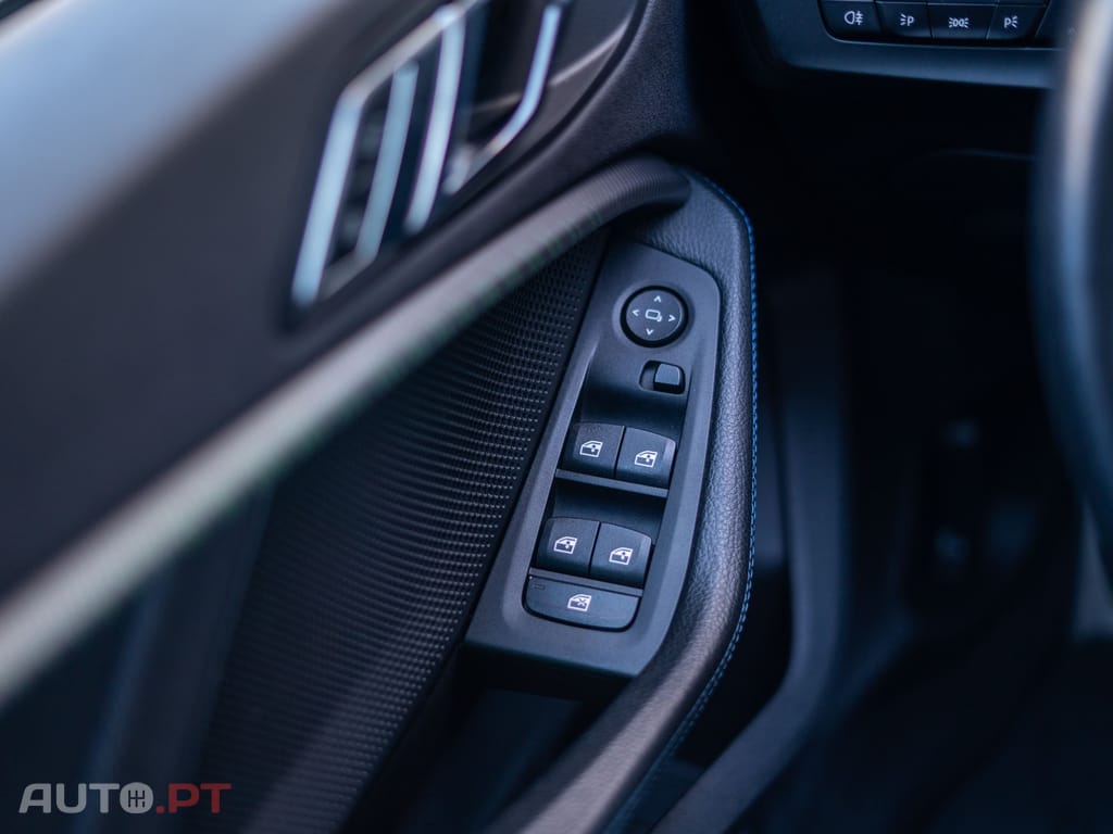 BMW 216 d Pack Desportivo M