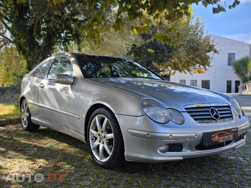 Mercedes-Benz C 220 Outro