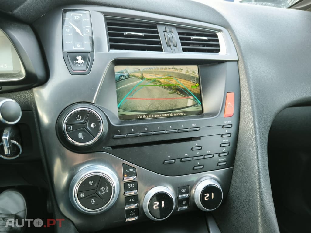 Citroen DS5 2.0 HDi Hy4 So Chic CMP6 88g