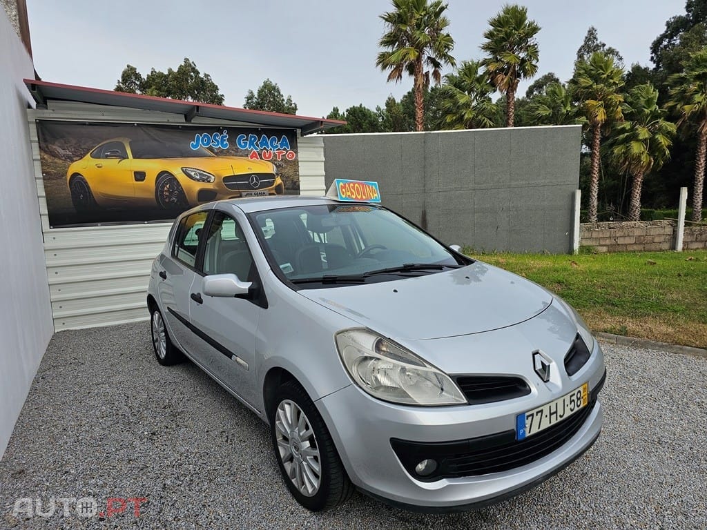 Renault Clio 1.2 16V Rip Curl