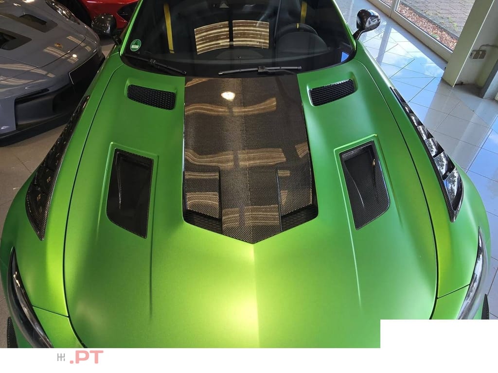 Mercedes-Benz AMG GT R