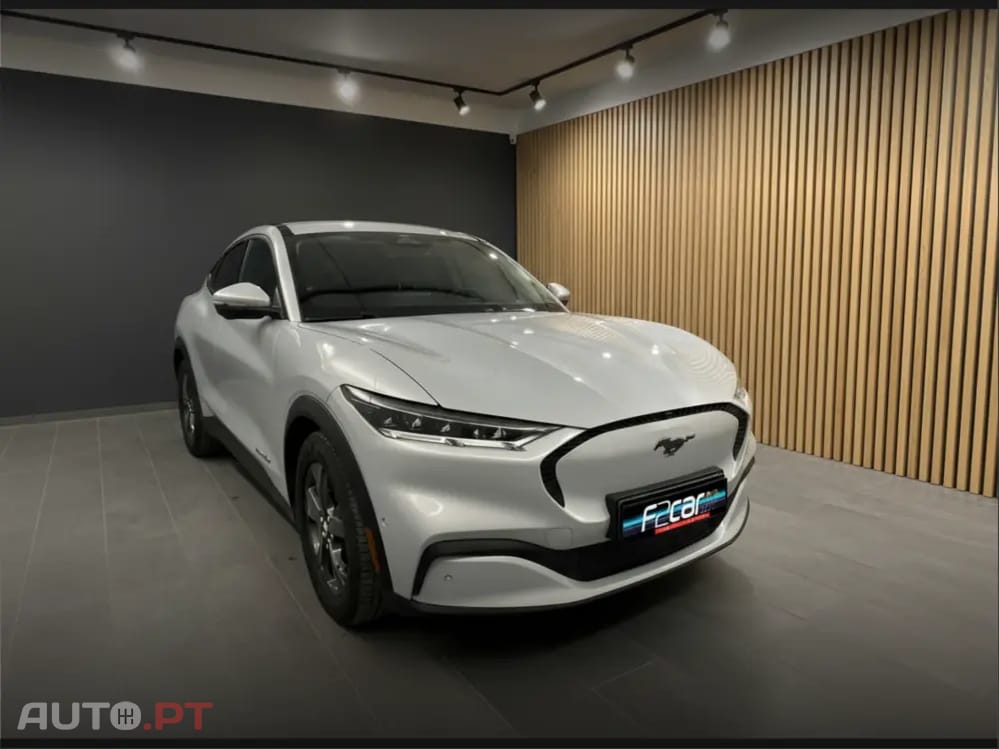 Ford Mustang Mach-E Standard AWD